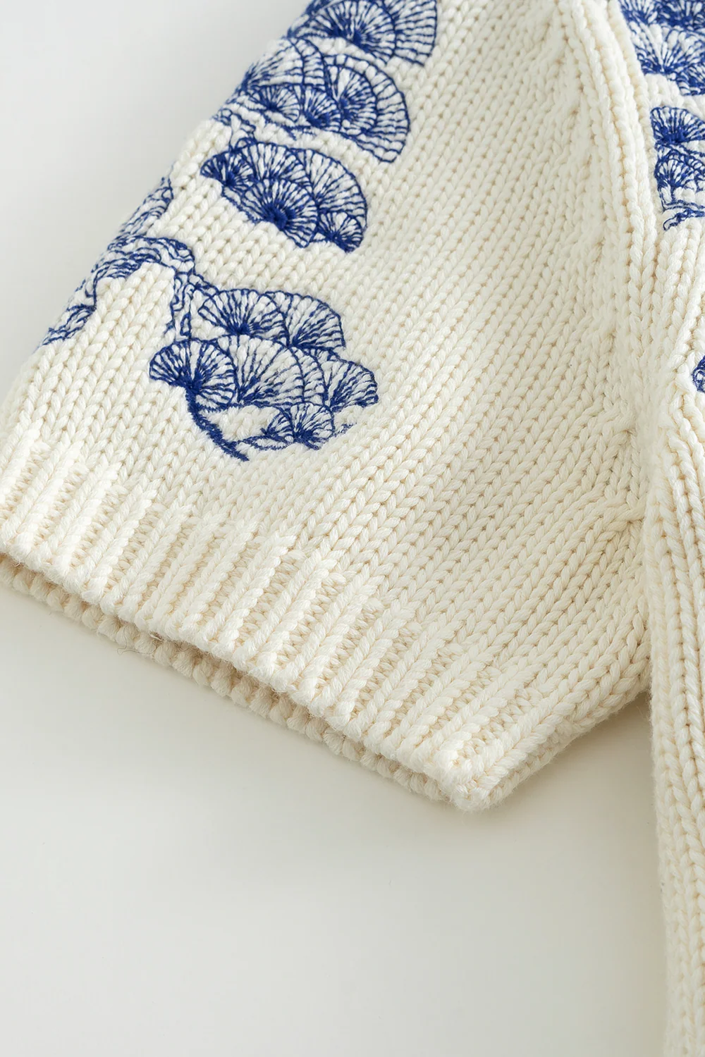 Fine China Embroidery Shirt - Image 9