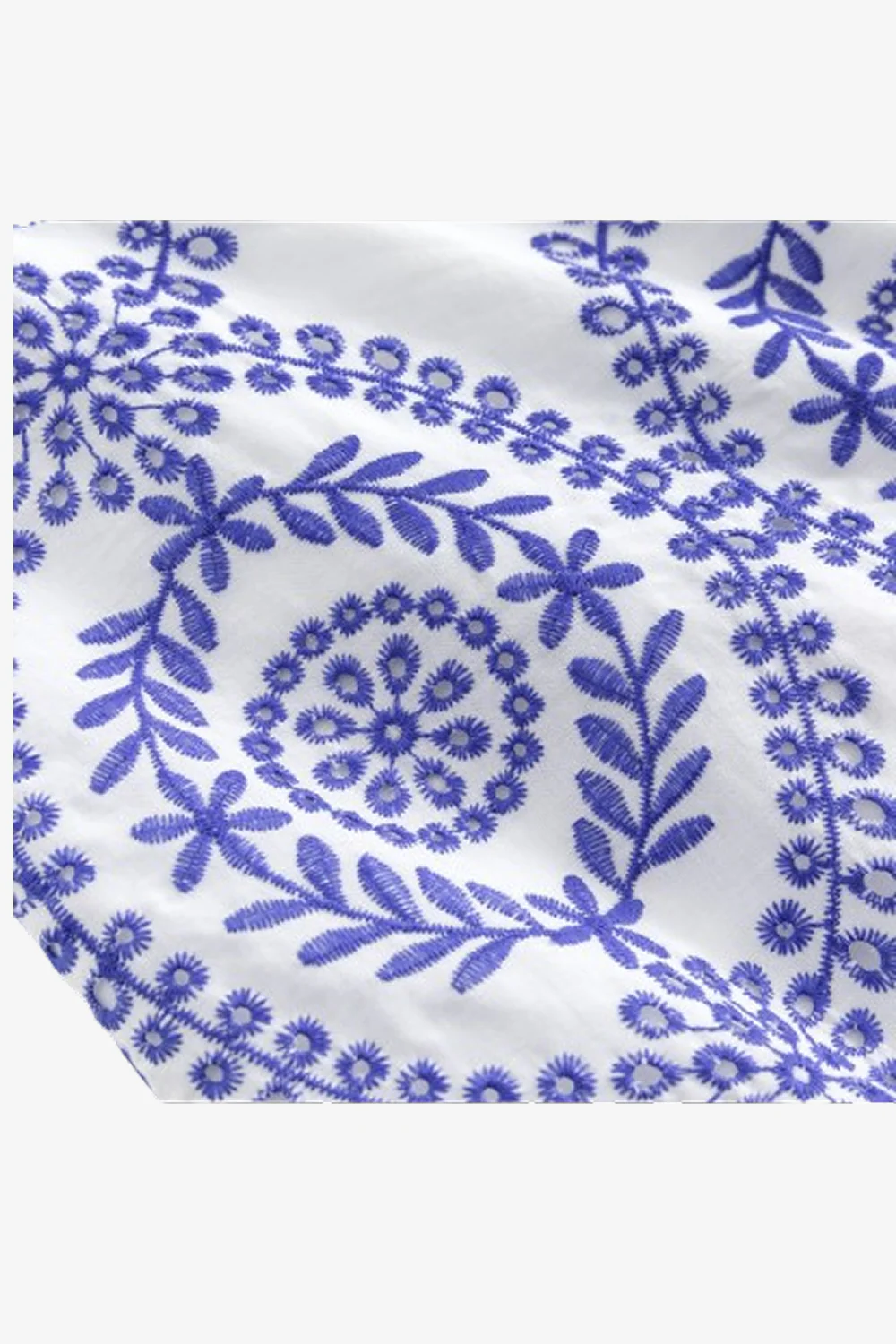 Fine China Embroidery Shorts - Image 5